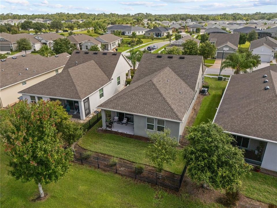 For Sale: $309,000 (2 beds, 2 baths, 1637 Square Feet)