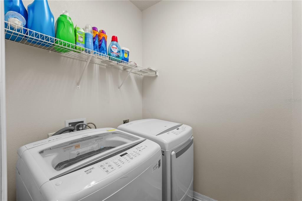 For Sale: $309,000 (2 beds, 2 baths, 1637 Square Feet)