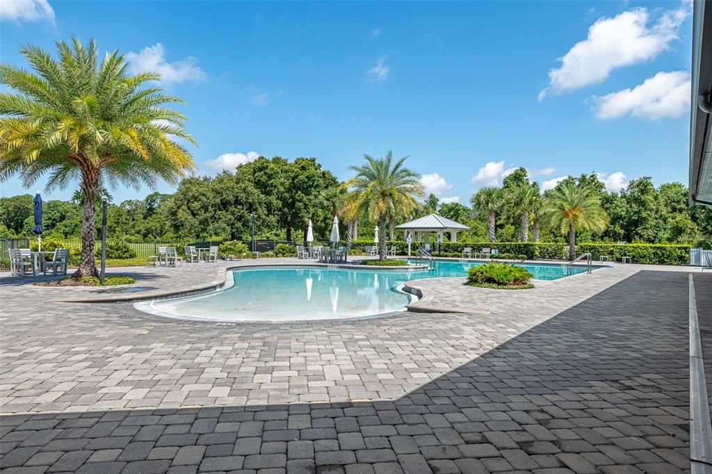 For Sale: $309,000 (2 beds, 2 baths, 1637 Square Feet)