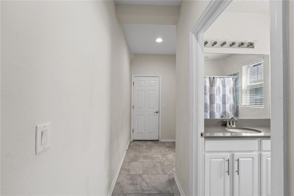 For Sale: $309,000 (2 beds, 2 baths, 1637 Square Feet)