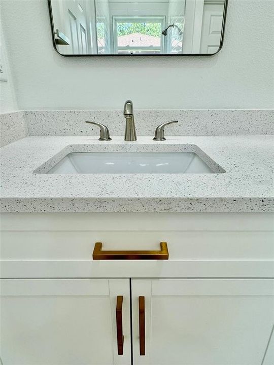 出租: $1,950 (4 贝兹, 2 浴室, 1503 平方英尺)