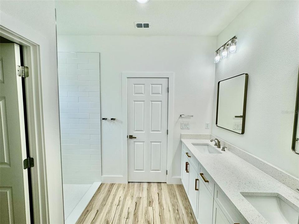 出租: $1,950 (4 贝兹, 2 浴室, 1503 平方英尺)