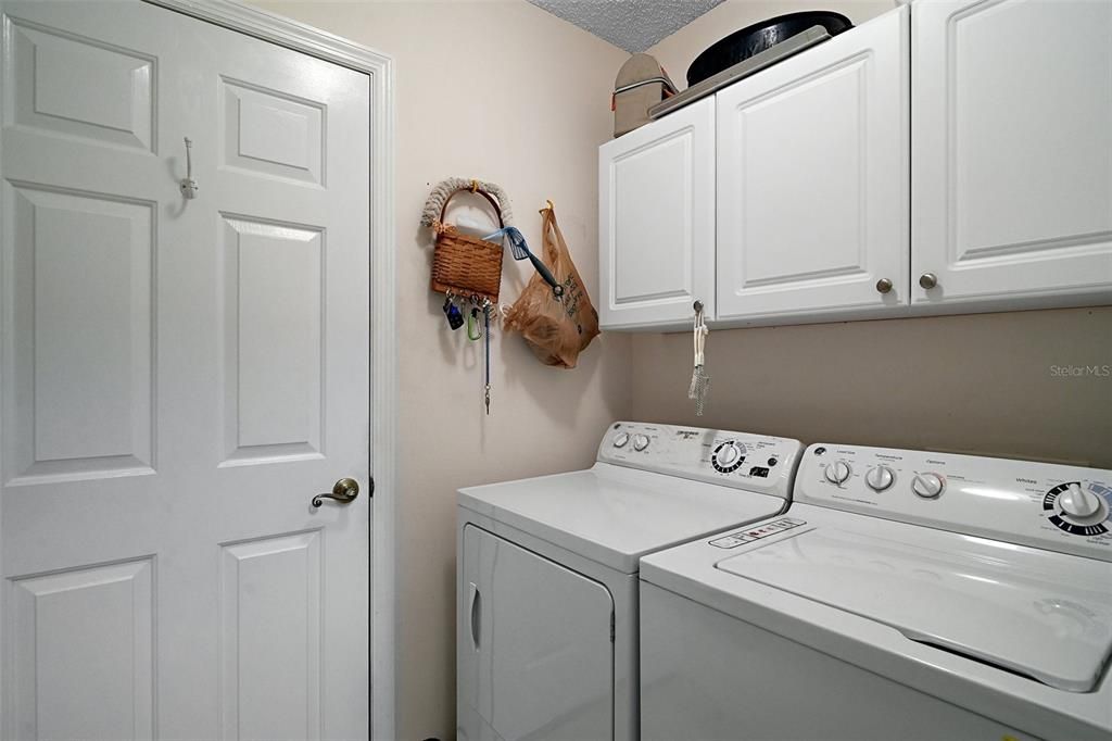 Active With Contract: $289,900 (3 beds, 2 baths, 1785 Square Feet)