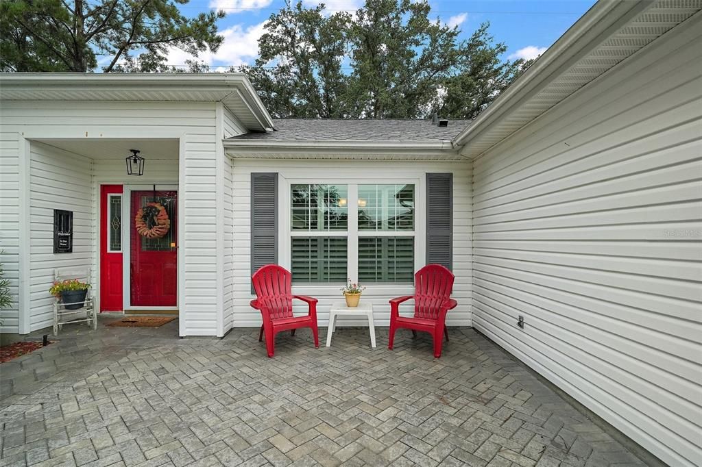 Active With Contract: $289,900 (3 beds, 2 baths, 1785 Square Feet)