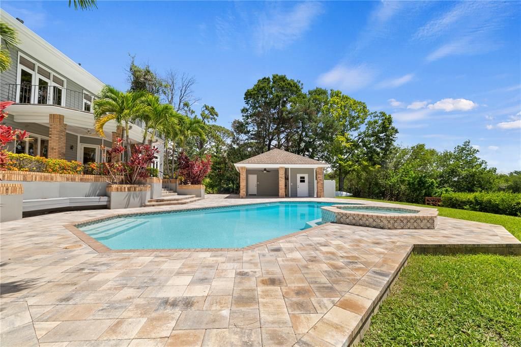 На продажу: $4,399,000 (10 спален, 9 ванн, 10619 Квадратных фут)