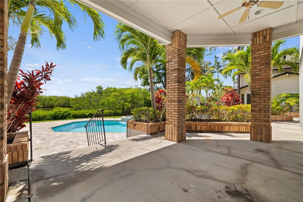 На продажу: $4,399,000 (10 спален, 9 ванн, 10619 Квадратных фут)