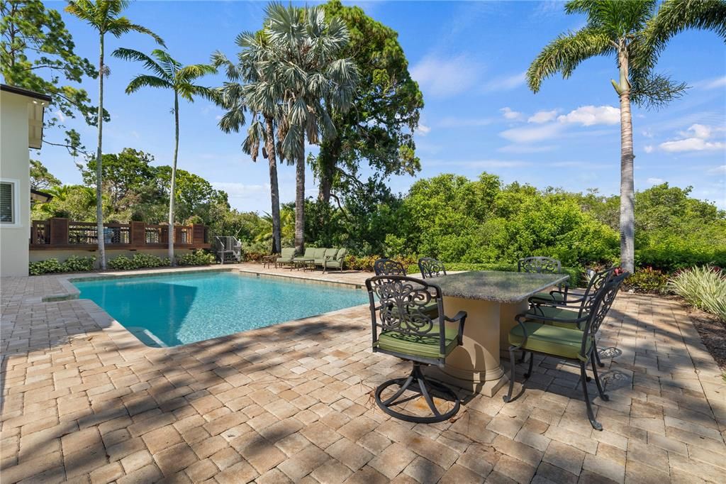 На продажу: $4,399,000 (10 спален, 9 ванн, 10619 Квадратных фут)