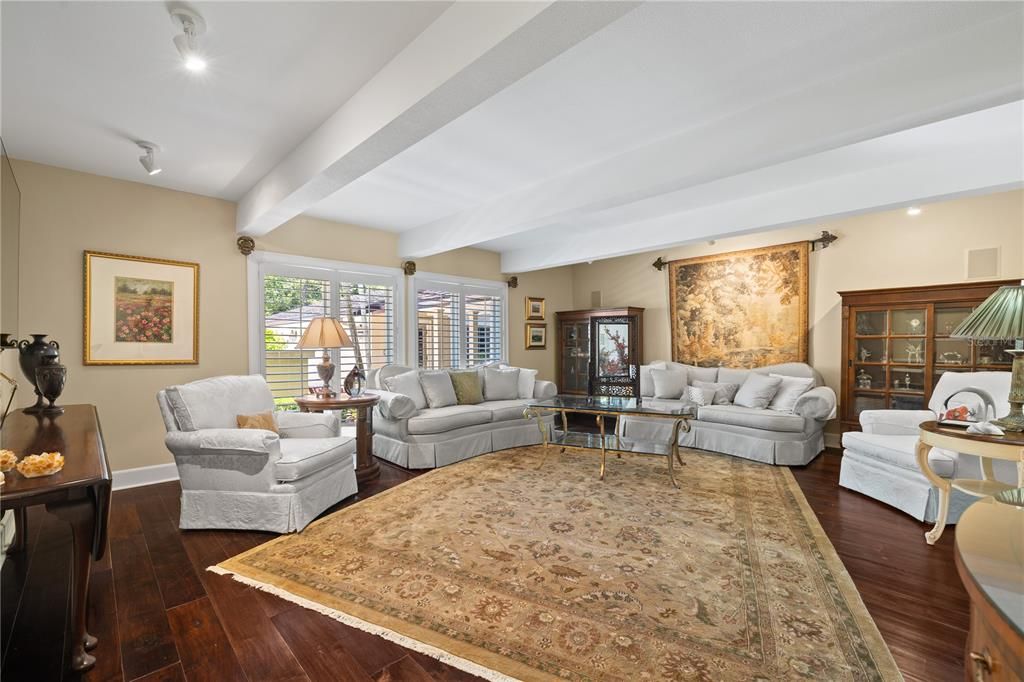 На продажу: $4,399,000 (10 спален, 9 ванн, 10619 Квадратных фут)