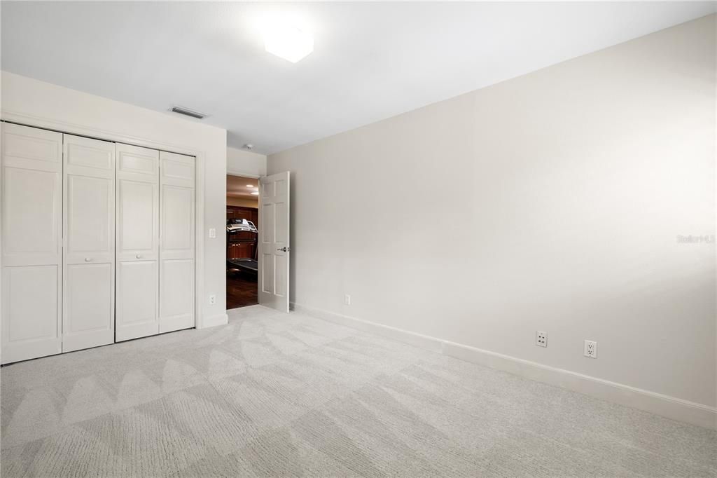 На продажу: $4,399,000 (10 спален, 9 ванн, 10619 Квадратных фут)