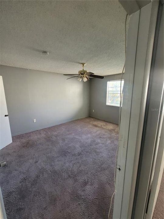 For Sale: $109,000 (2 beds, 2 baths, 940 Square Feet)