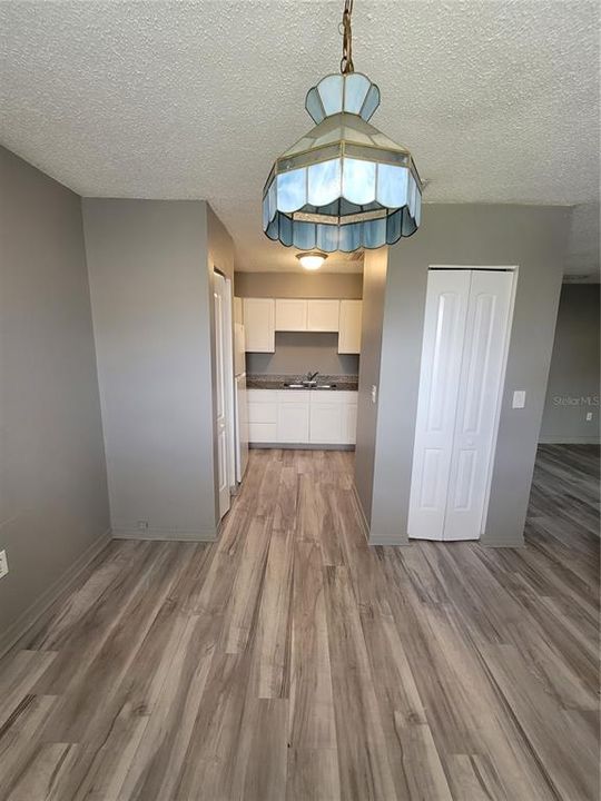 For Sale: $109,000 (2 beds, 2 baths, 940 Square Feet)