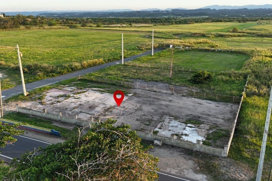 待售: $230,000 (0.25 acres)