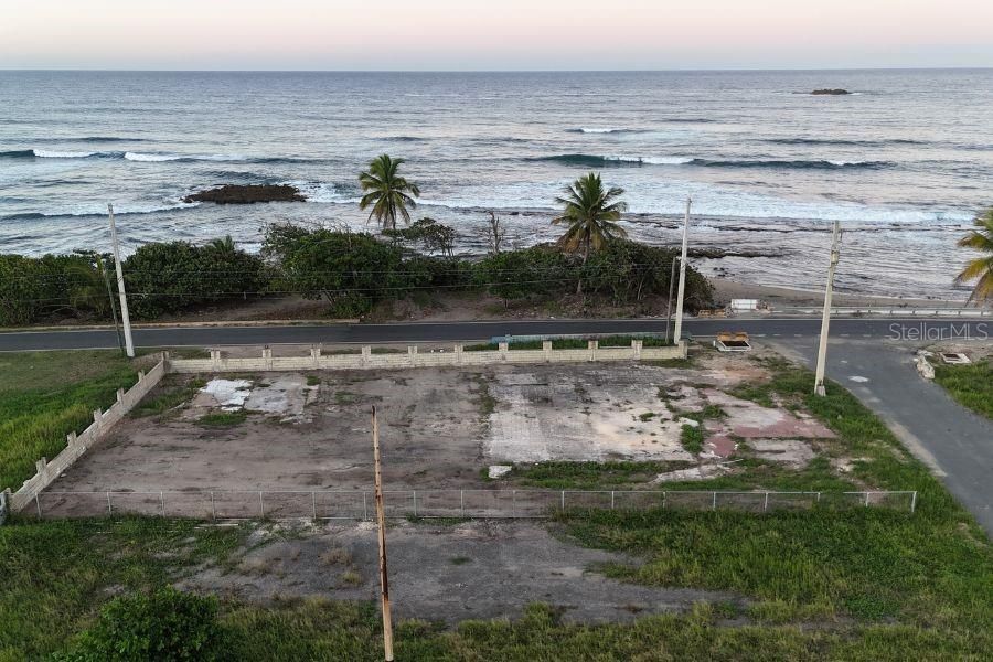 待售: $230,000 (0.25 acres)