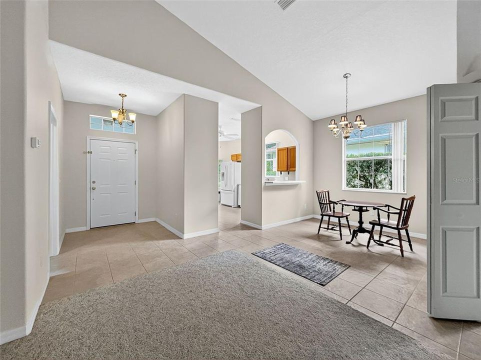 Activo con contrato: $325,000 (2 camas, 2 baños, 1578 Pies cuadrados)