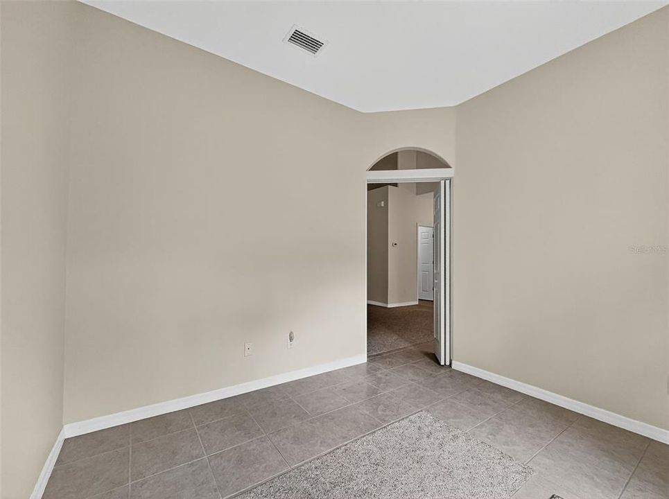 Activo con contrato: $325,000 (2 camas, 2 baños, 1578 Pies cuadrados)