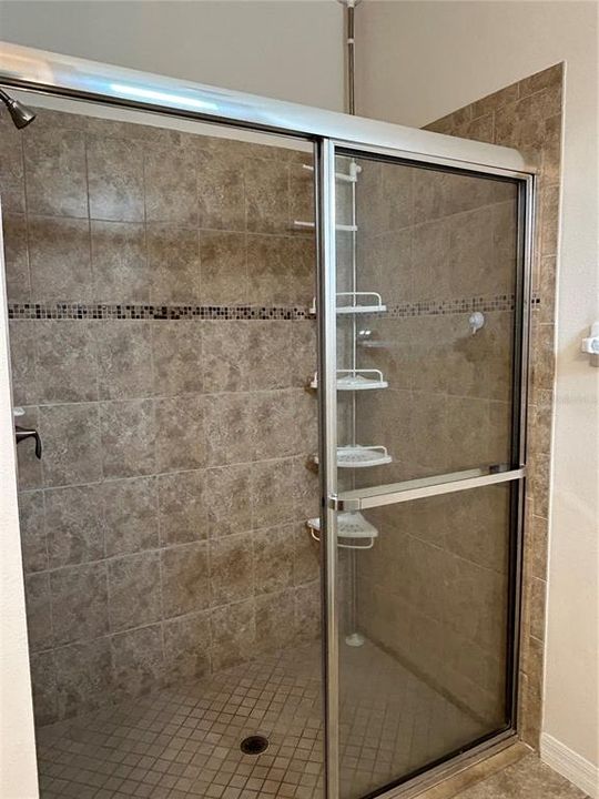 合同活跃: $2,050 (4 贝兹, 2 浴室, 1952 平方英尺)