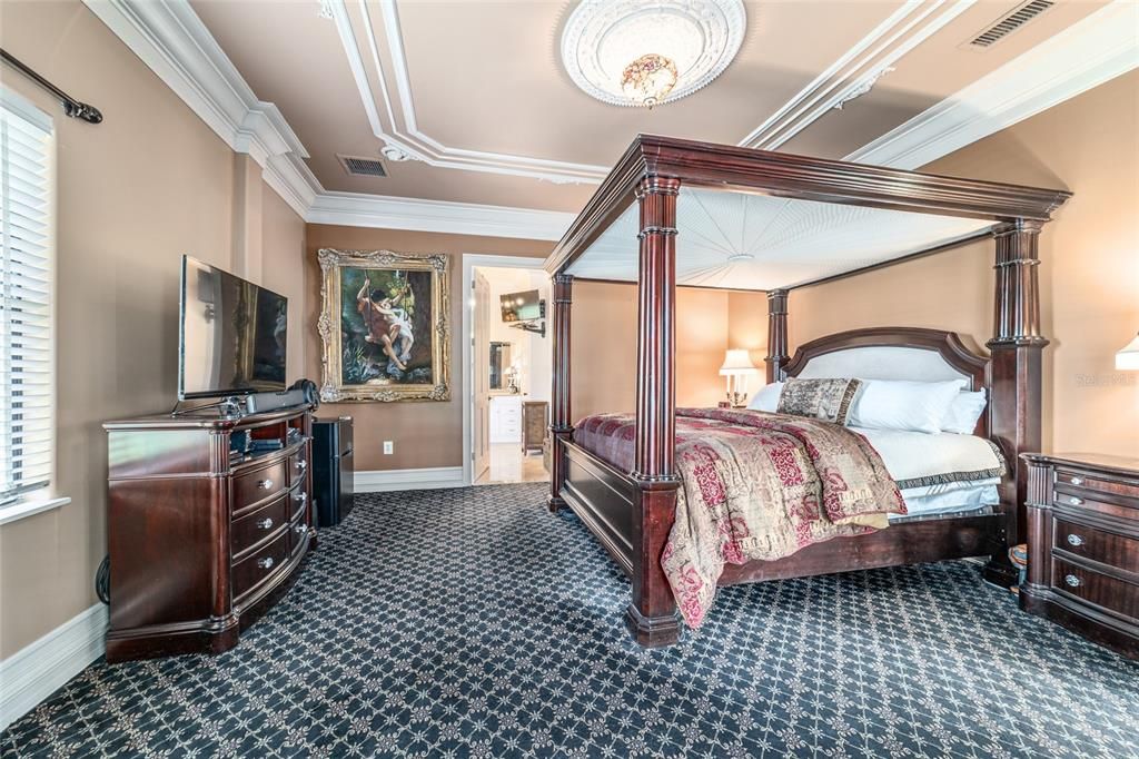 En Venta: $2,790,000 (3 camas, 2 baños, 2000 Pies cuadrados)