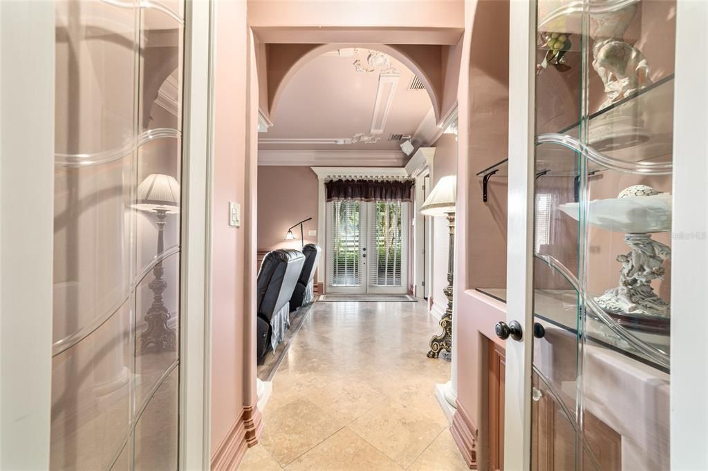 En Venta: $2,790,000 (3 camas, 2 baños, 2000 Pies cuadrados)