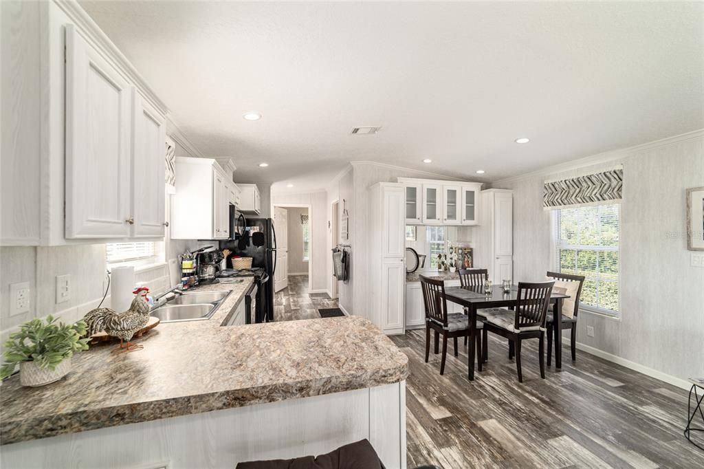 En Venta: $2,790,000 (3 camas, 2 baños, 2000 Pies cuadrados)