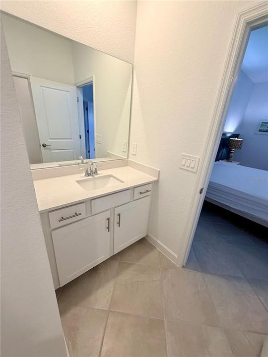 For Rent: $3,200 (2 beds, 2 baths, 1569 Square Feet)