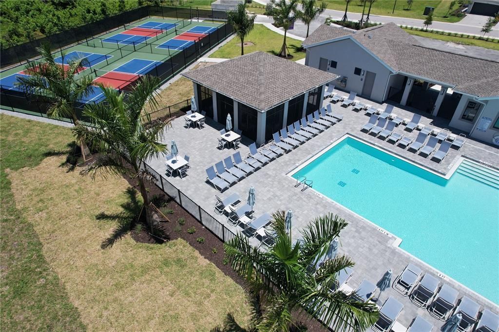 For Rent: $4,200 (2 beds, 2 baths, 1569 Square Feet)