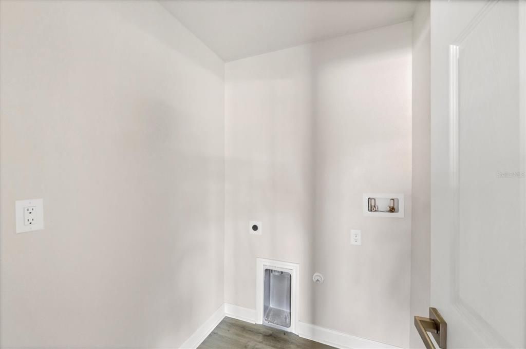 En Venta: $1,150,000 (9 camas, 0 baños, 4509 Pies cuadrados)