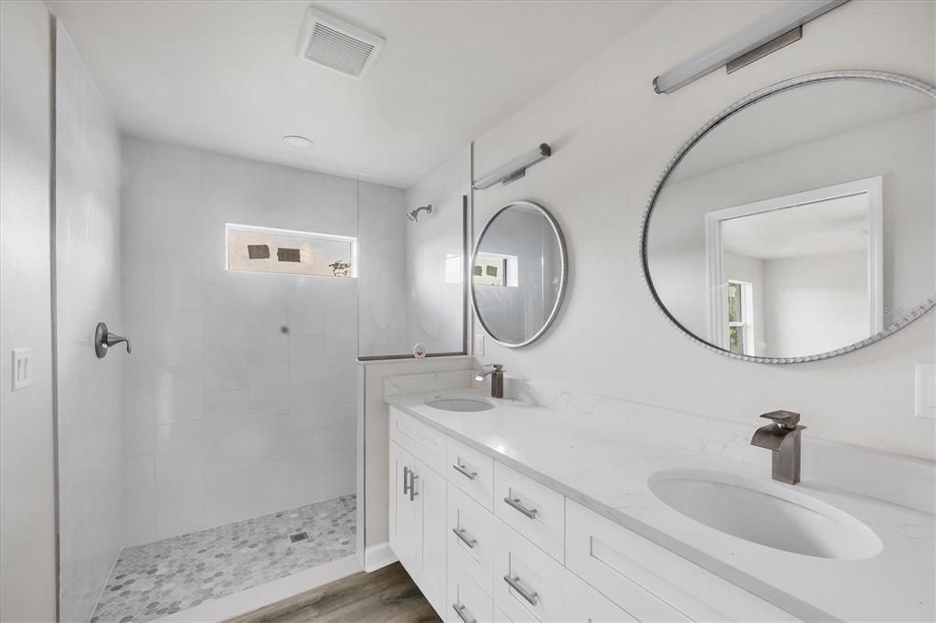 En Venta: $1,150,000 (9 camas, 0 baños, 4509 Pies cuadrados)