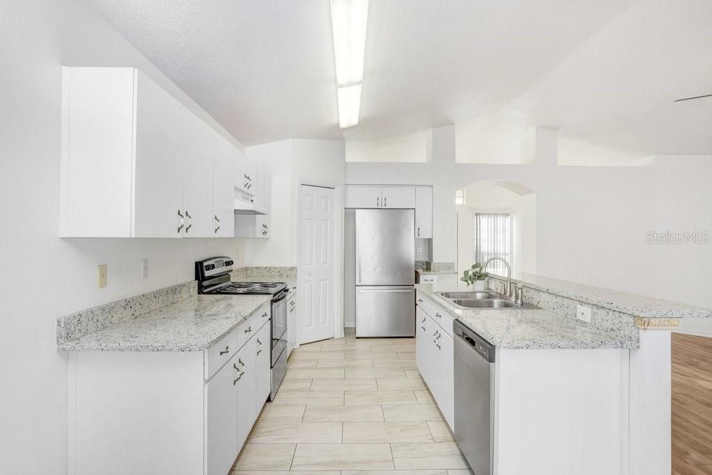 待售: $365,000 (3 贝兹, 2 浴室, 1629 平方英尺)