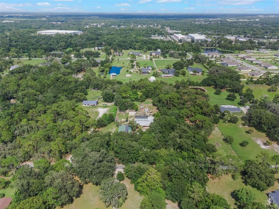 合同活跃: $895,000 (4 贝兹, 3 浴室, 2804 平方英尺)