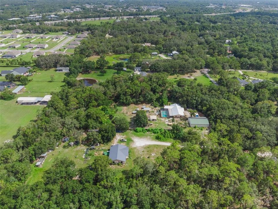 合同活跃: $895,000 (4 贝兹, 3 浴室, 2804 平方英尺)