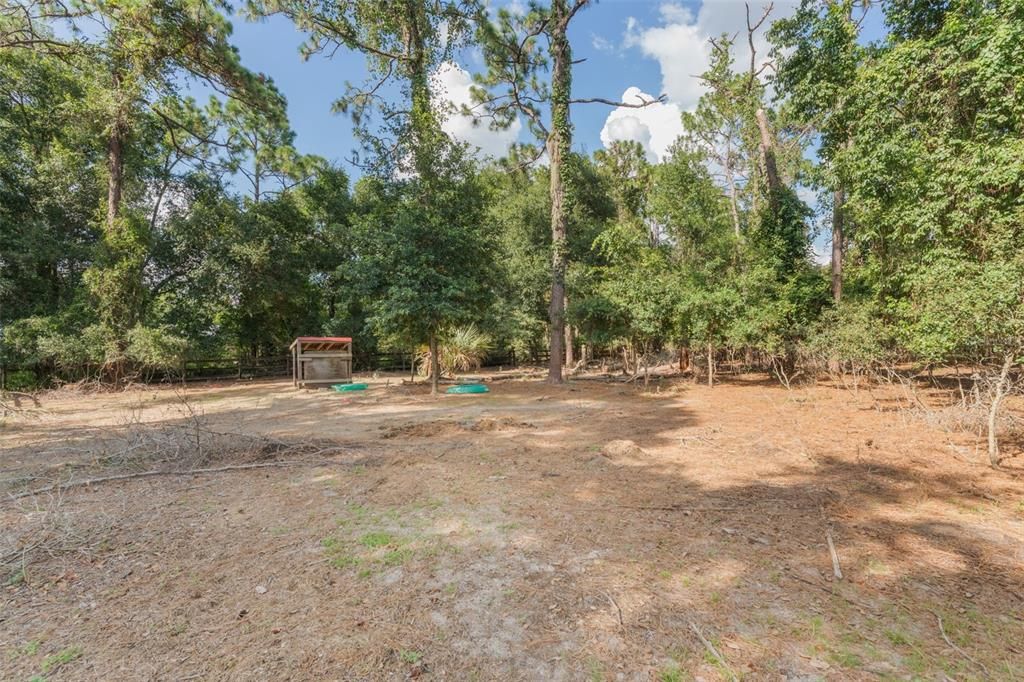 合同活跃: $895,000 (4 贝兹, 3 浴室, 2804 平方英尺)