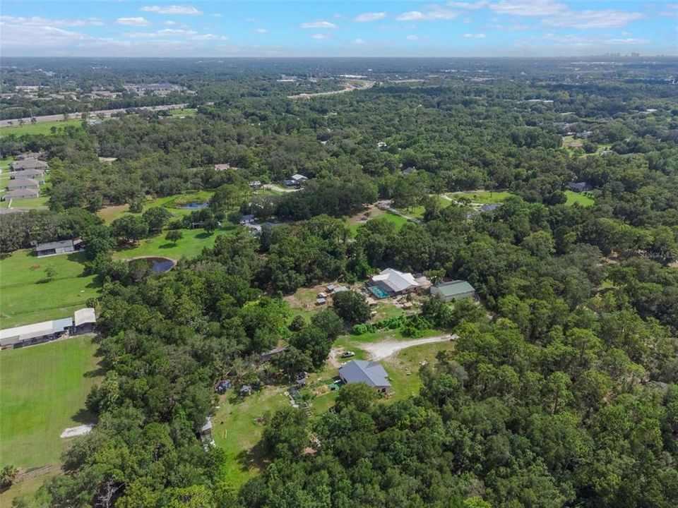 合同活跃: $895,000 (4 贝兹, 3 浴室, 2804 平方英尺)