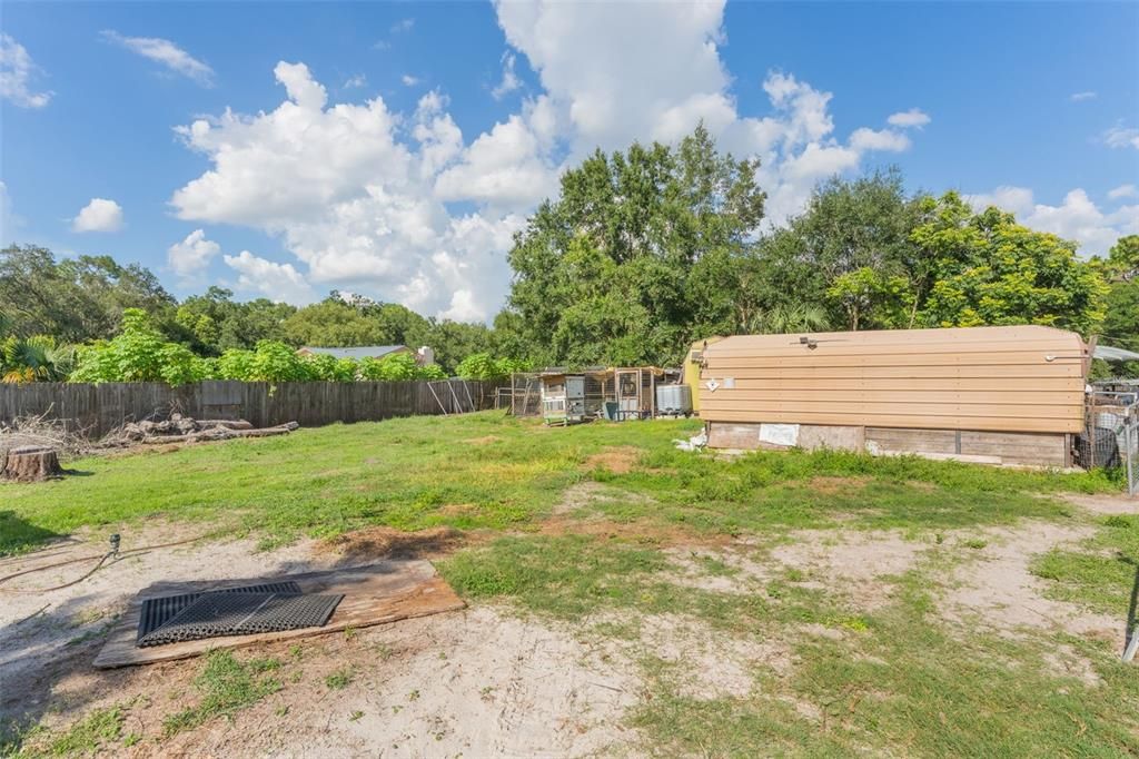 合同活跃: $895,000 (4 贝兹, 3 浴室, 2804 平方英尺)