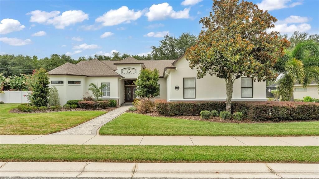 Vendido Recientemente: $619,000 (5 camas, 3 baños, 3427 Pies cuadrados)