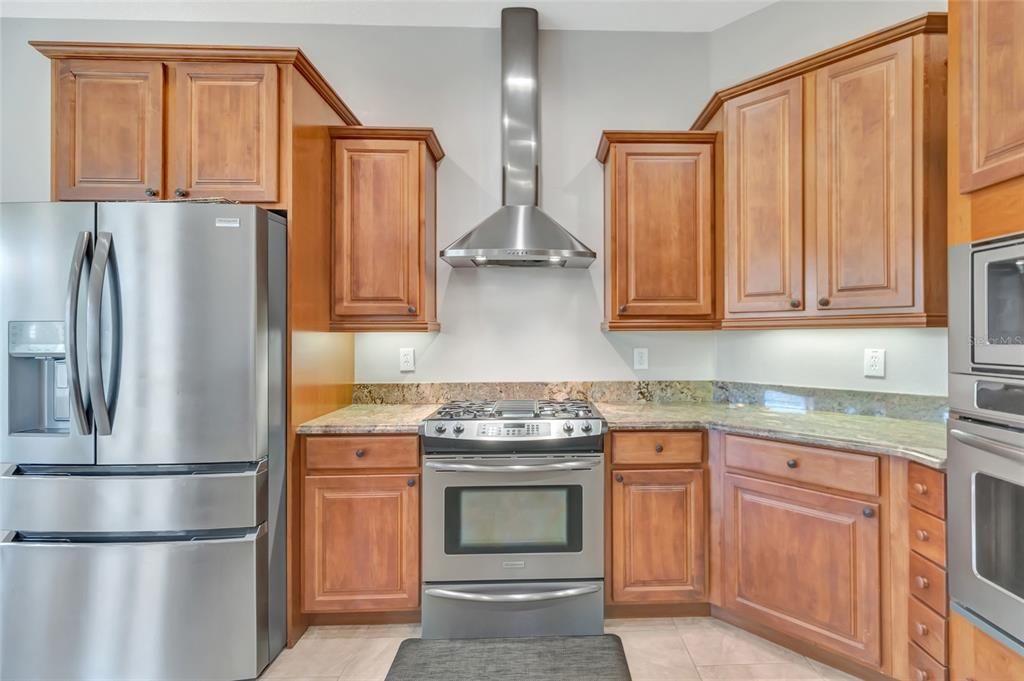 En Venta: $749,900 (4 camas, 3 baños, 3592 Pies cuadrados)