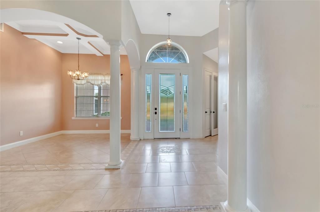 En Venta: $749,900 (4 camas, 3 baños, 3592 Pies cuadrados)