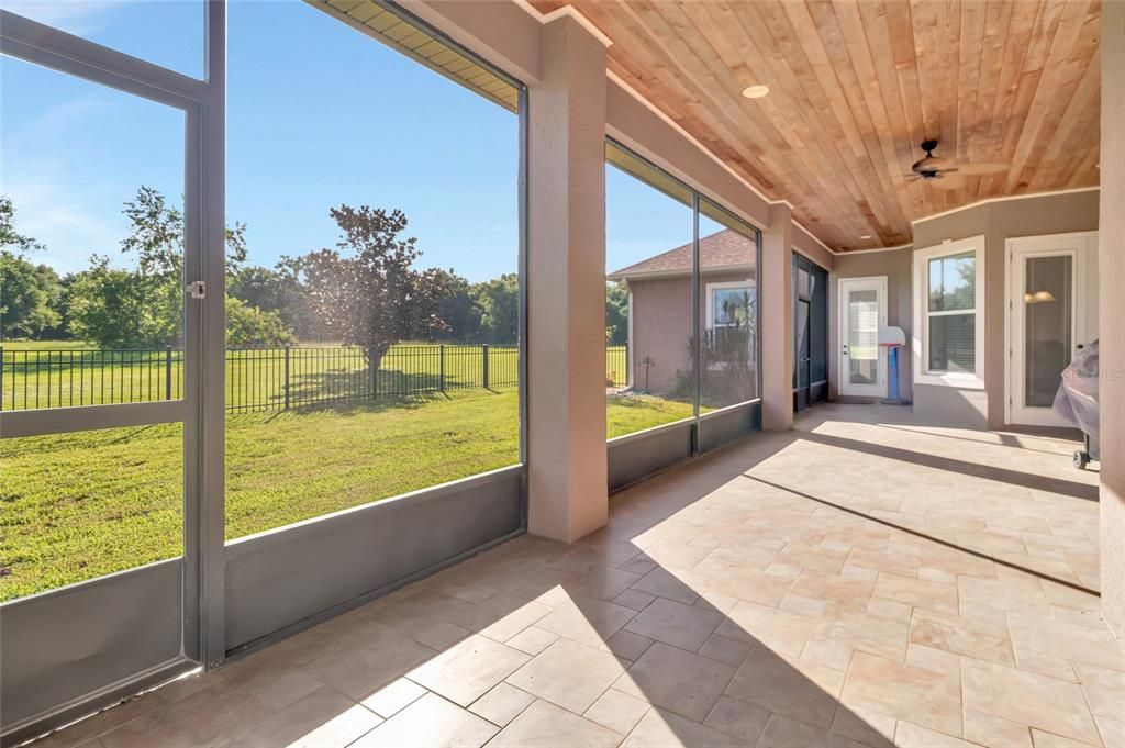 En Venta: $749,900 (4 camas, 3 baños, 3592 Pies cuadrados)