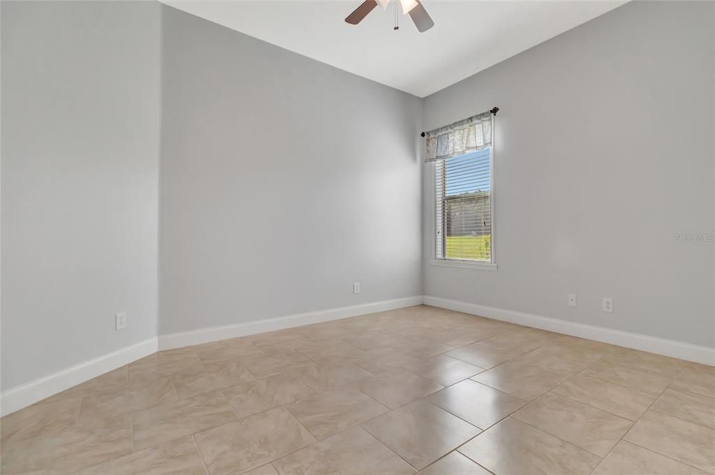 En Venta: $749,900 (4 camas, 3 baños, 3592 Pies cuadrados)