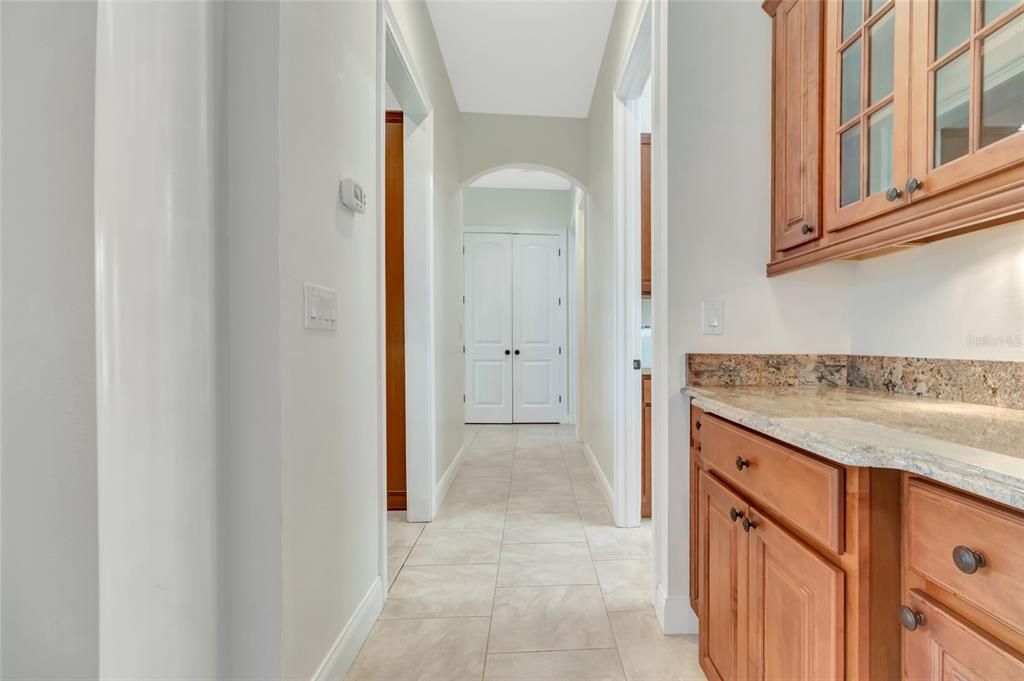 En Venta: $749,900 (4 camas, 3 baños, 3592 Pies cuadrados)