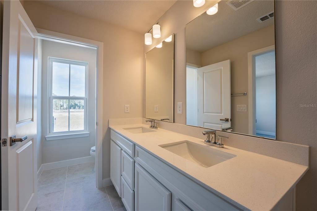 Activo con contrato: $349,990 (3 camas, 2 baños, 1687 Pies cuadrados)