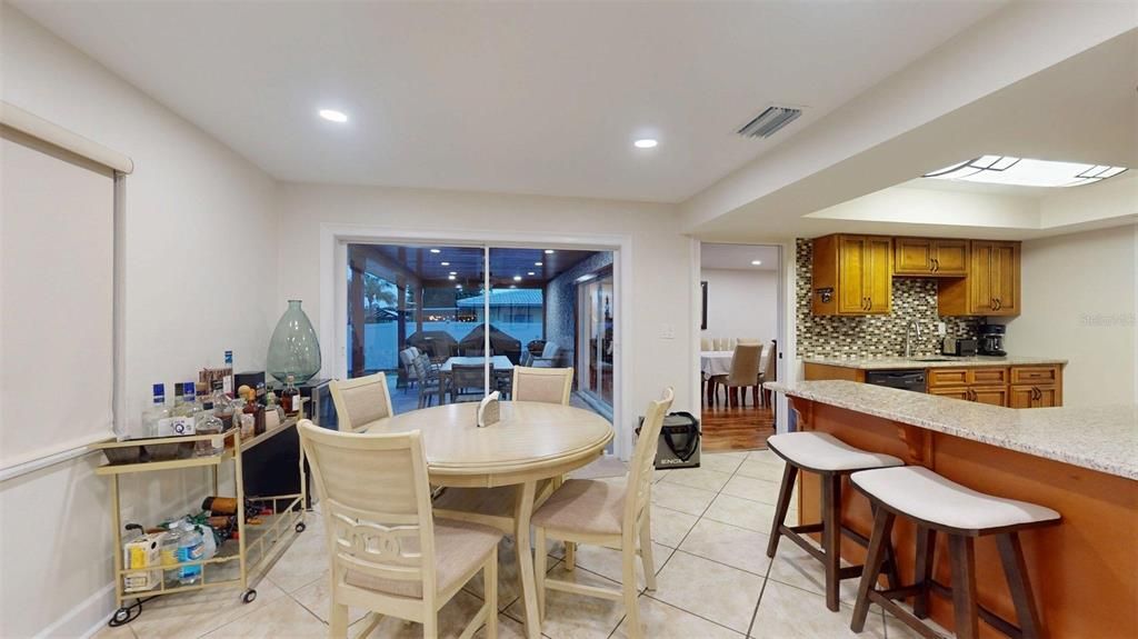 En Venta: $650,000 (3 camas, 2 baños, 1770 Pies cuadrados)