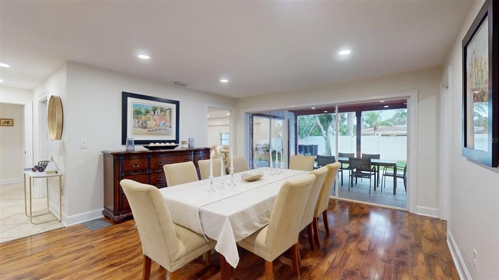 En Venta: $650,000 (3 camas, 2 baños, 1770 Pies cuadrados)