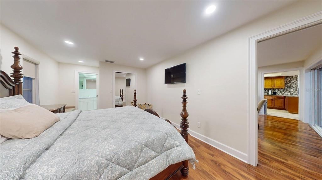 En Venta: $650,000 (3 camas, 2 baños, 1770 Pies cuadrados)