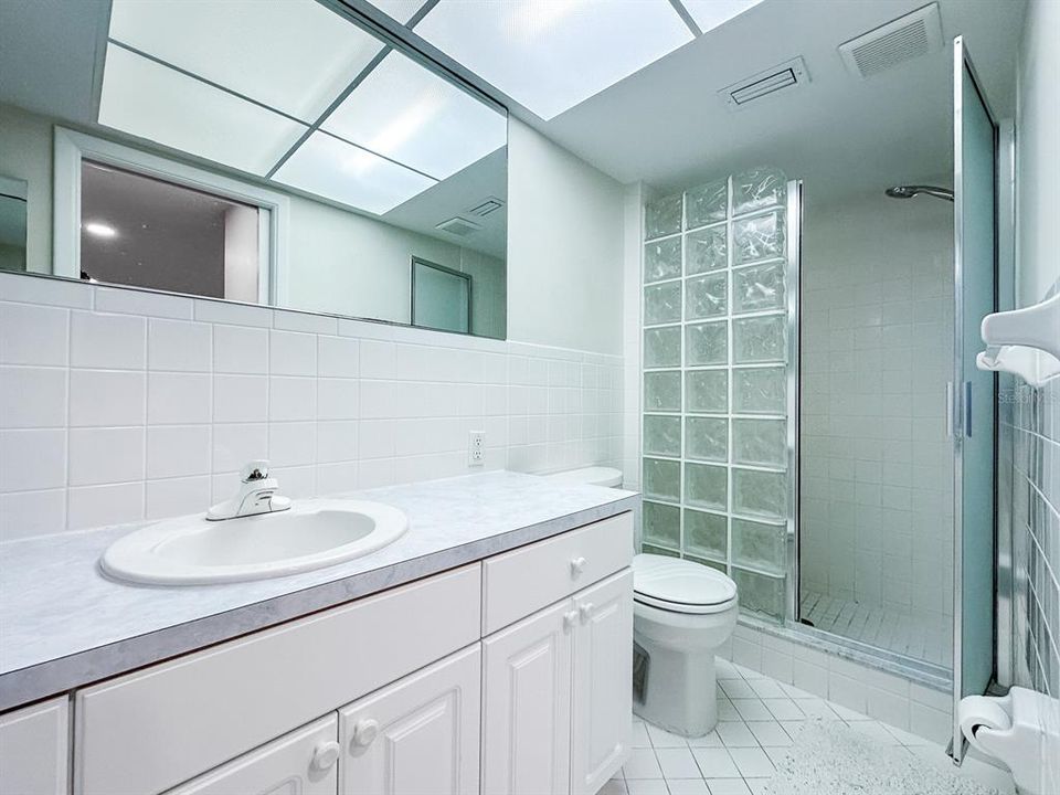 En Venta: $650,000 (3 camas, 2 baños, 1770 Pies cuadrados)