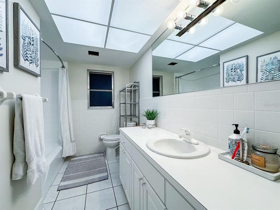 En Venta: $650,000 (3 camas, 2 baños, 1770 Pies cuadrados)