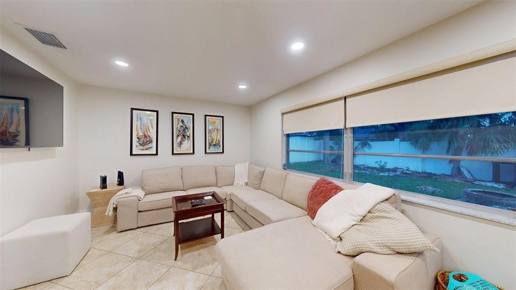 En Venta: $650,000 (3 camas, 2 baños, 1770 Pies cuadrados)