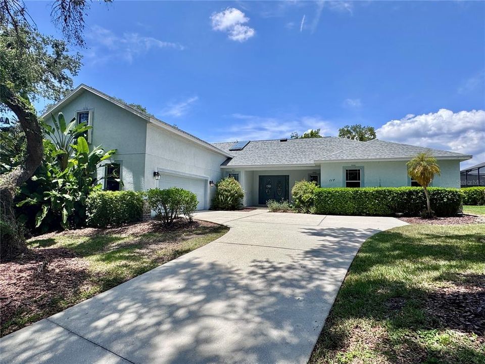 For Sale: $749,000 (4 beds, 3 baths, 3676 Square Feet)