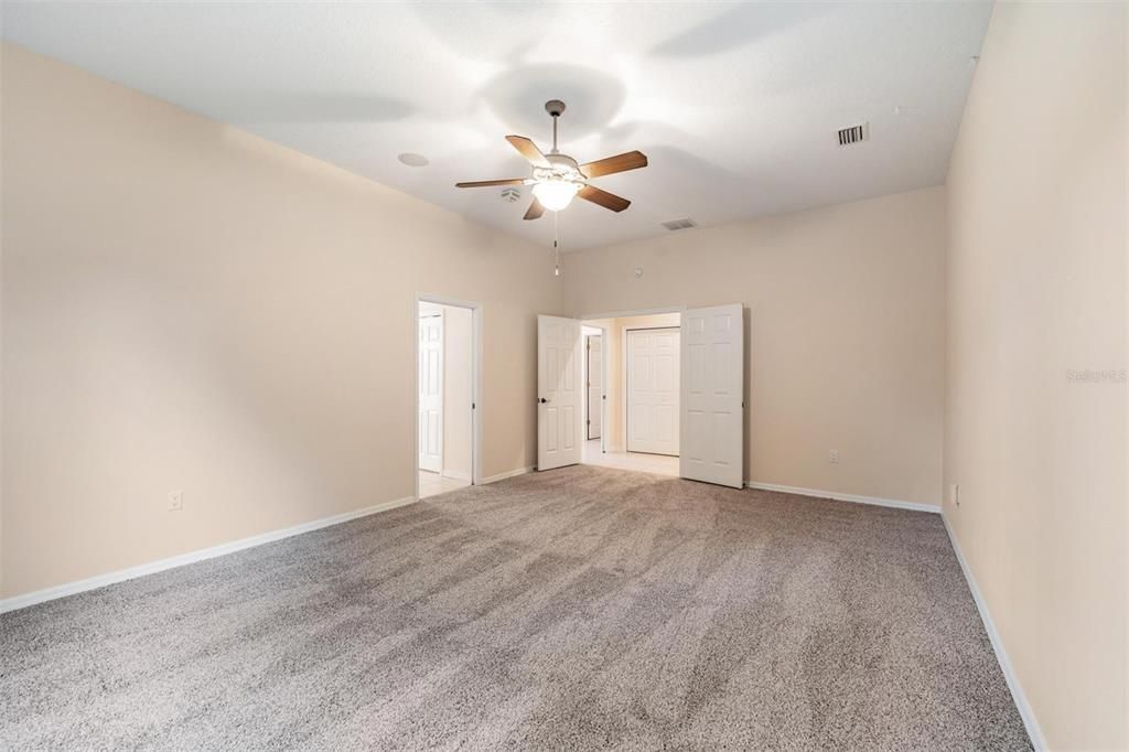 For Sale: $749,000 (4 beds, 3 baths, 3676 Square Feet)