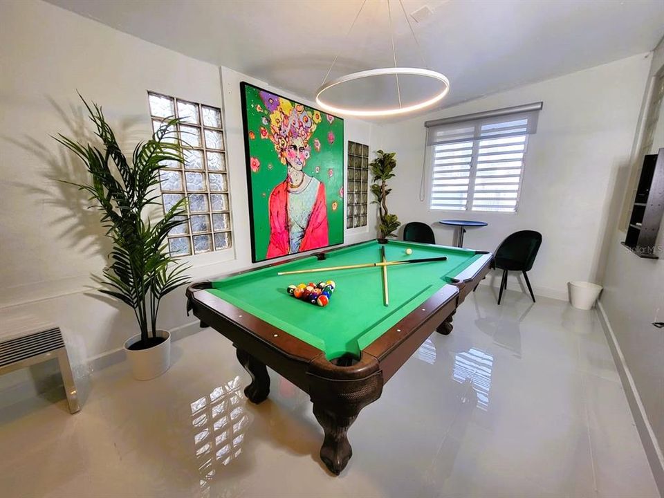 待售: $1,400,000 (8 贝兹, 7 浴室, 4014 平方英尺)