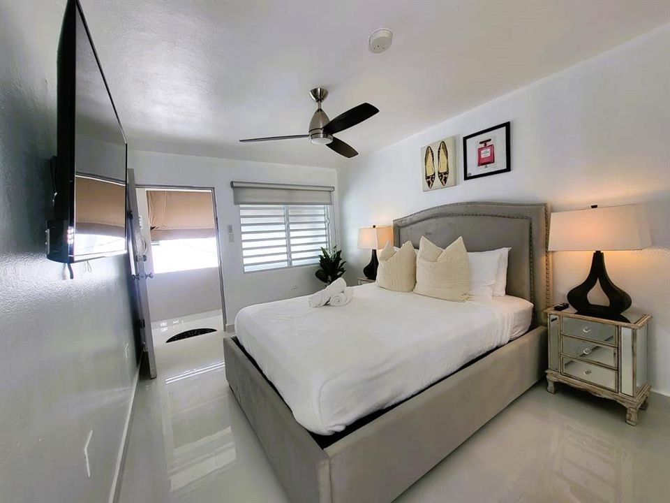 待售: $1,400,000 (8 贝兹, 7 浴室, 4014 平方英尺)